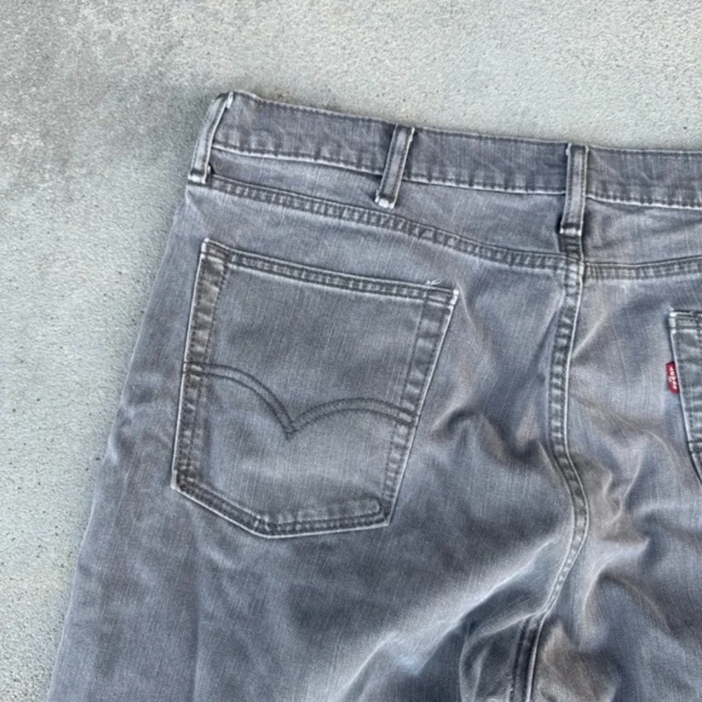 Levi's 514 Jeans Mens 38X32 Grey Denim 100% Cotton Comfort Straight Leg Mid Rise